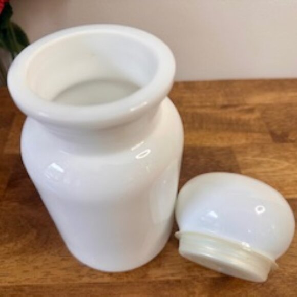 Vintage White Milk Glass Apothecary Jar Belgium Lidded Container‎ Kitchen Decor - Picture 5 of 6